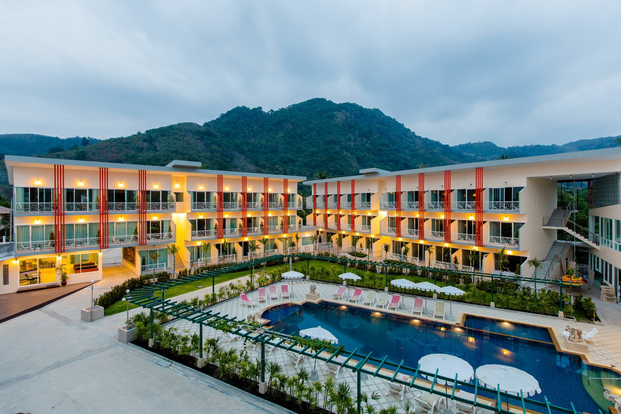 Trend Kamala Resort Екстер'єр фото