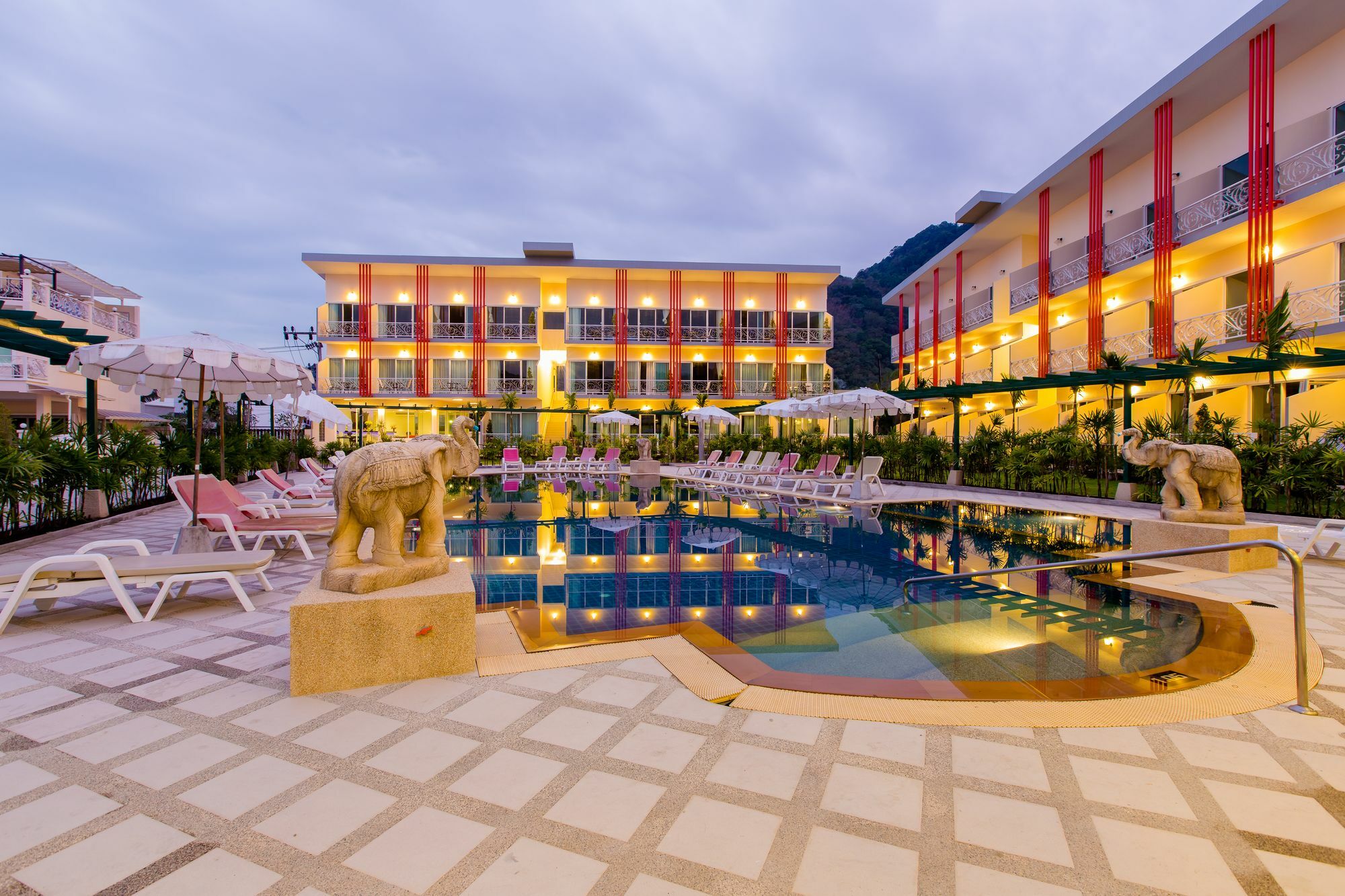 Trend Kamala Resort Екстер'єр фото
